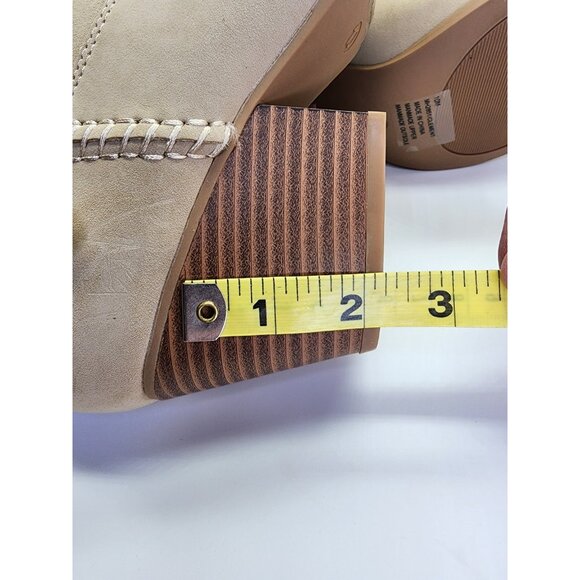 Mia Clement Womens Western Bootie Size 10M Tan Stacked Heel Rustic Slip-On - Picture 14 of 15